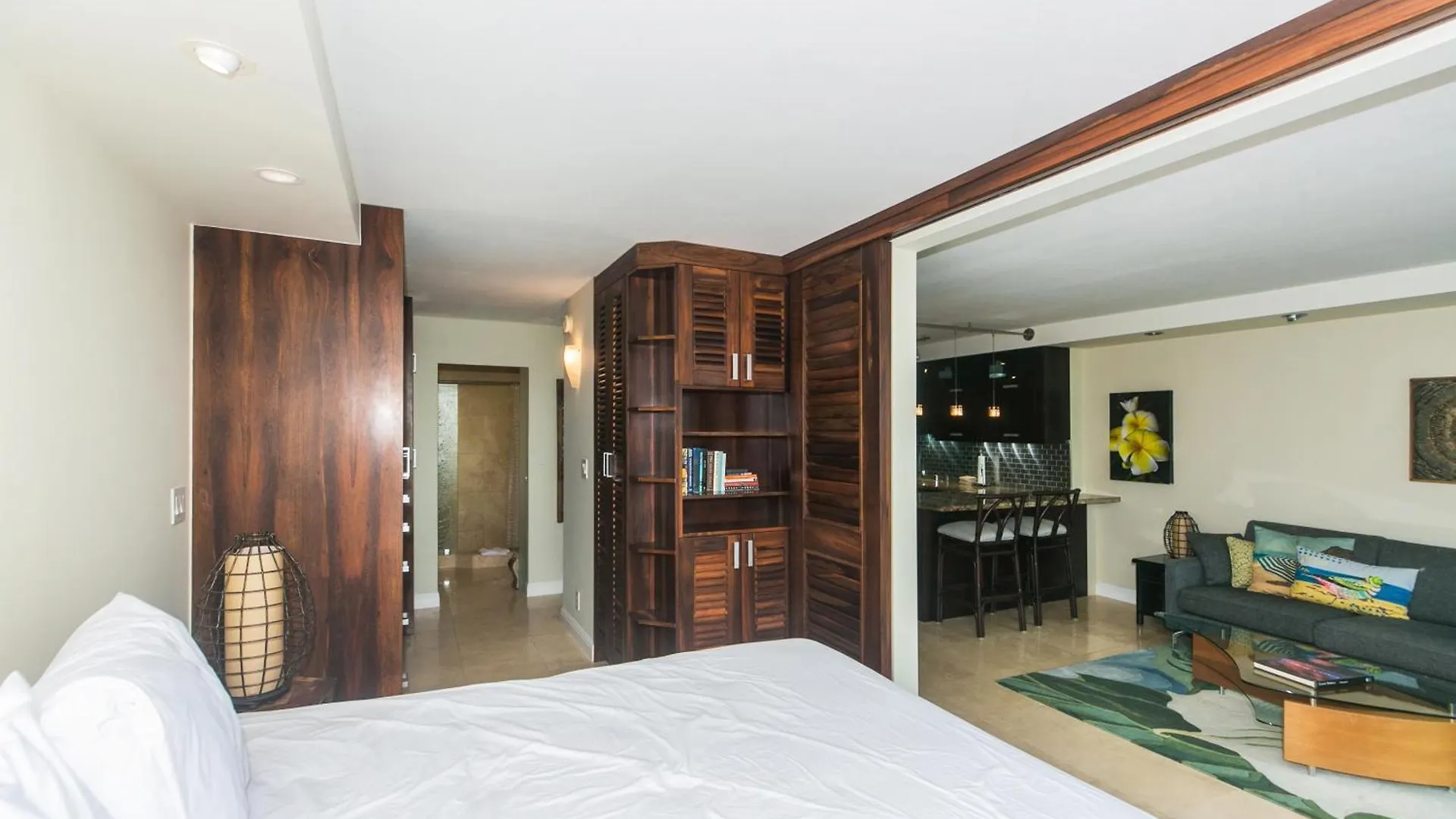 Ilikai Marina 1388 Apartment Honolulu