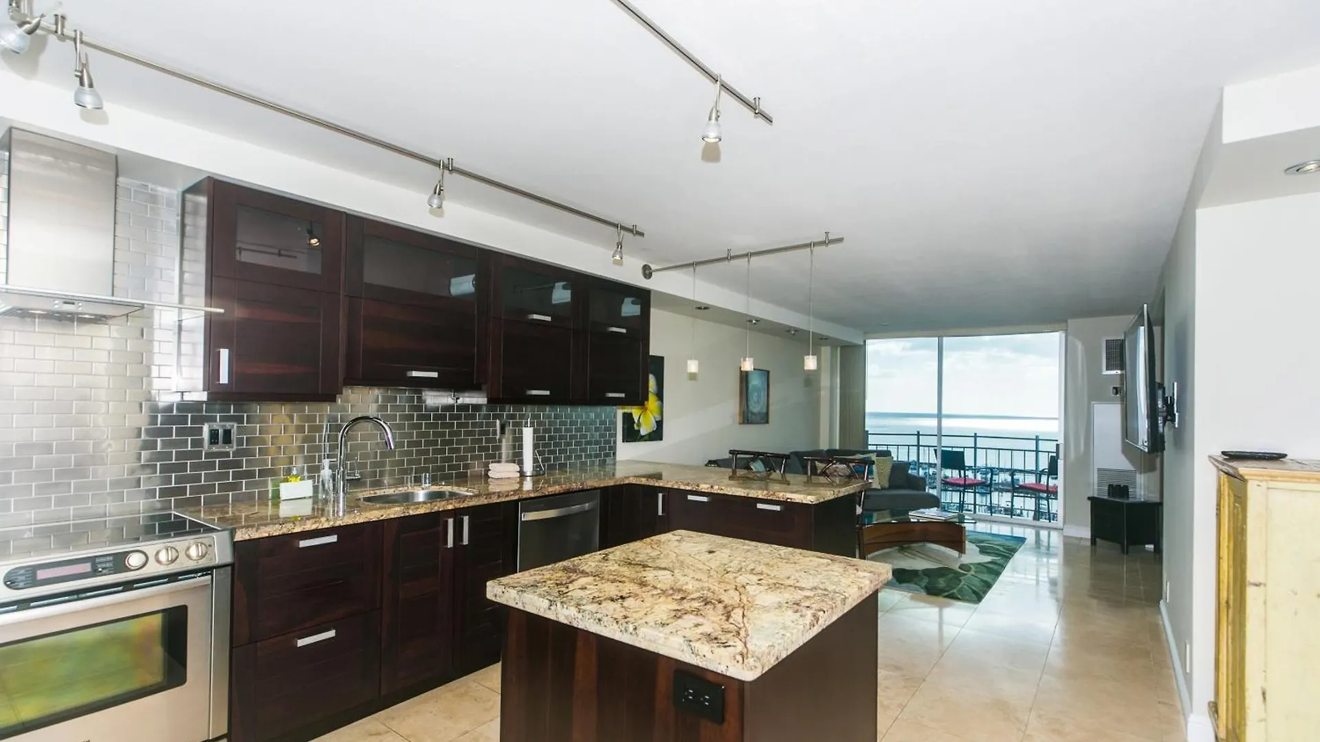Ilikai Marina 1388 Apartment Honolulu