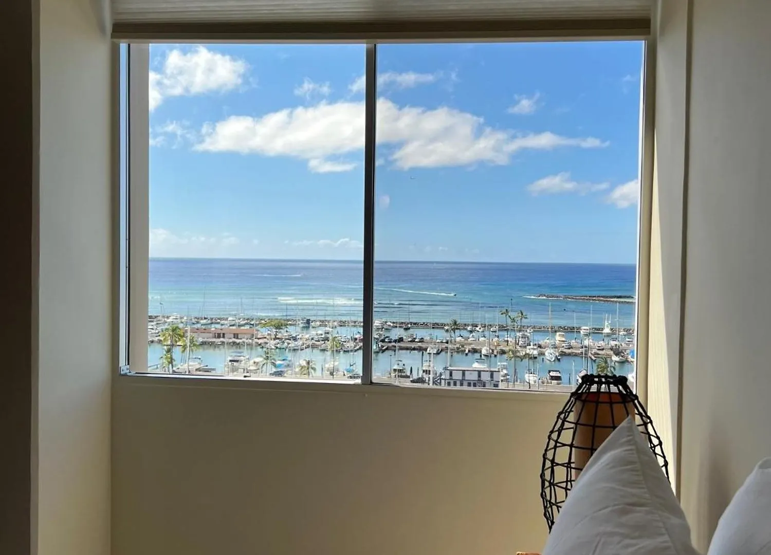 Ilikai Marina 1388 Apartment Honolulu